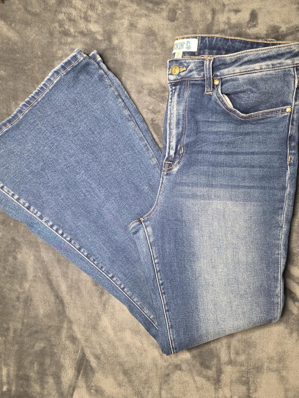 Rockin C Jeans Women’s Size 31 Flare Bell Bottom Style #CV1046